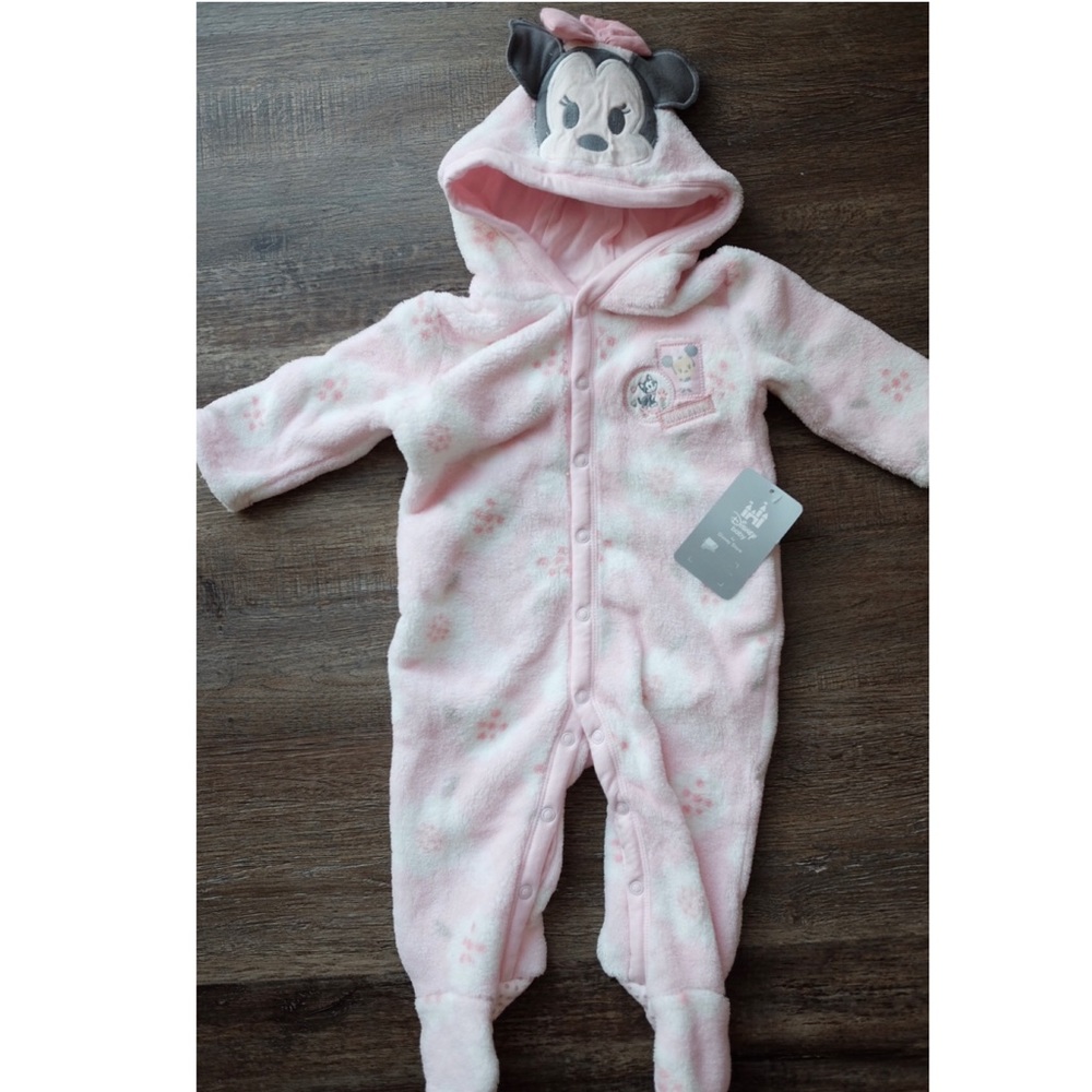 🆕Disney mini mouse soft fuzzy feetsie with hood